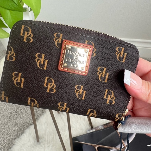 The Dooney & Bourke Greta Large Zip Around Credit Card Case - Picture 5 of 14